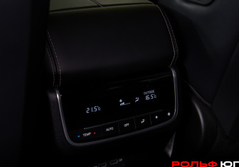 Подержанный автомобиль GAC GS8 2023 года (23 фото)