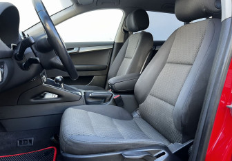 Подержанный автомобиль Audi A3 Hatchback 2012 года (10 фото)