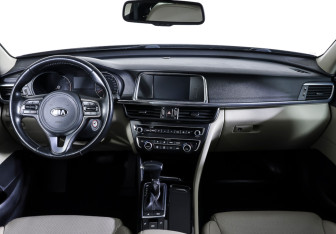 Подержанный автомобиль Kia Optima Sedan 2016 года (13 фото)