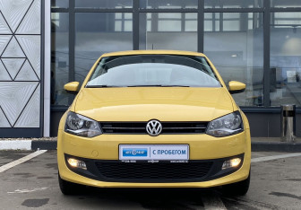 Подержанный автомобиль Volkswagen Polo Hatchback 2010 года (2 фото)