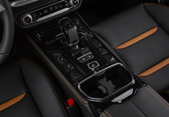 Новый FAW Bestune T77 2023 (21 фото)