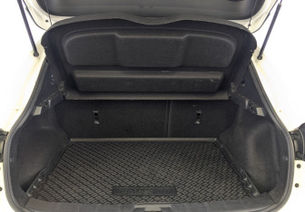 Подержанный автомобиль Nissan Qashqai 2022 года (10 фото)