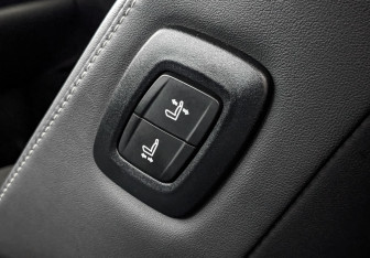 Подержанный автомобиль Toyota Camry Sedan 2024 года (30 фото)