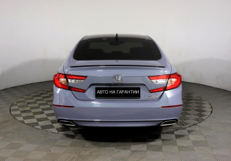Подержанный автомобиль Honda Accord Sedan 2021 года (4 фото)