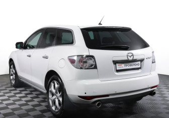 Подержанный автомобиль Mazda CX-7 2011 года (7 фото)