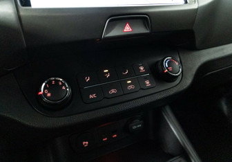 Подержанный автомобиль Kia Sportage 2015 года (13 фото)