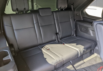 Подержанный автомобиль Toyota Sequoia 2023 года (30 фото)