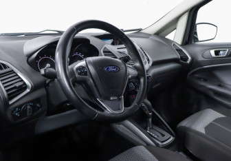 Подержанный автомобиль Ford EcoSport 2014 года (6 фото)