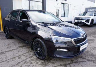Подержанный автомобиль Skoda Rapid Liftback 2021 года (3 фото)