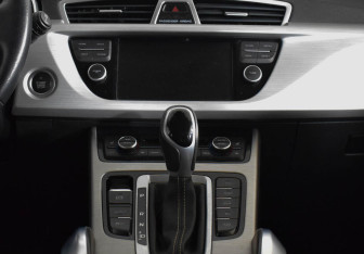 Подержанный автомобиль Geely Atlas 2018 года (13 фото)