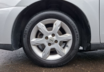 Подержанный автомобиль Nissan Almera Sedan 2014 года (9 фото)