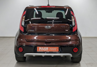 Подержанный автомобиль Kia Soul 2018 года (6 фото)
