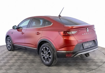 Подержанный автомобиль Renault Arkana 2019 года (7 фото)