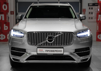 Подержанный автомобиль Volvo XC90 2019 года (2 фото)
