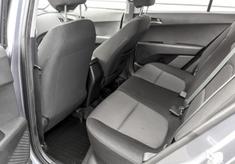 Подержанный автомобиль Hyundai Creta 2017 года (13 фото)