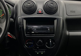 Подержанный автомобиль LADA (ВАЗ) Granta Sedan 2013 года (12 фото)