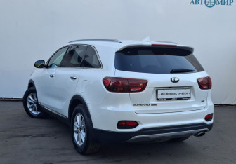 Подержанный автомобиль Kia Sorento 2019 года (7 фото)