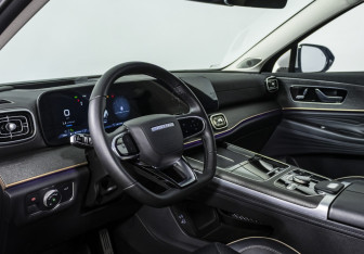 Подержанный автомобиль Jaecoo J8 2024 года (10 фото)