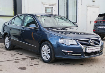 Подержанный автомобиль Volkswagen Passat Sedan 2008 года (3 фото)
