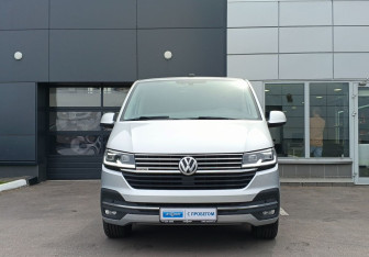 Подержанный автомобиль Volkswagen Multivan 2020 года (2 фото)