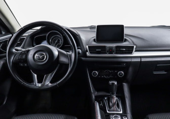 Подержанный автомобиль Mazda 3 Sedan 2013 года (7 фото)