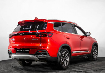 Подержанный автомобиль Chery Tiggo 8 2021 года (3 фото)