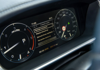 Подержанный автомобиль Land Rover Range Rover 2013 года (9 фото)