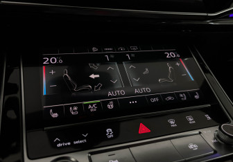Подержанный автомобиль Audi Q7 2021 года (15 фото)