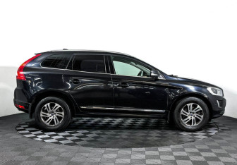 Подержанный автомобиль Volvo XC60 2014 года (4 фото)