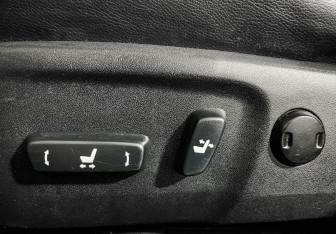 Подержанный автомобиль Toyota Camry Sedan 2012 года (14 фото)