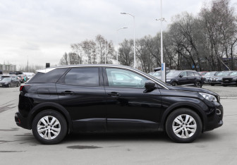 Подержанный автомобиль Peugeot 3008 2019 года (4 фото)
