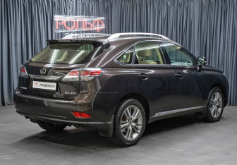 Подержанный автомобиль Lexus RX 2014 года (5 фото)