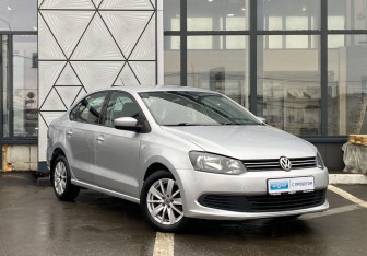 Подержанный автомобиль Volkswagen Polo Sedan 2011 года (3 фото)