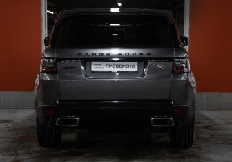 Подержанный автомобиль Land Rover Range Rover Sport 2018 года (6 фото)