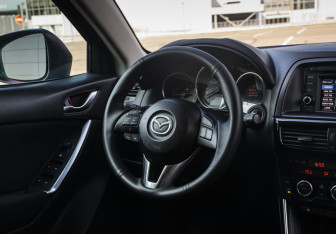 Подержанный автомобиль Mazda CX-5 2012 года (10 фото)