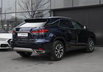 Подержанный автомобиль Lexus RX 2020 года (5 фото)