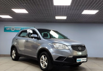Подержанный автомобиль SsangYong Actyon 2011 года (3 фото)