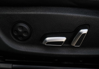 Подержанный автомобиль Audi A6 Sedan 2016 года (15 фото)