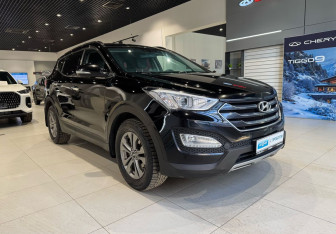 Подержанный автомобиль Hyundai Santa Fe 2015 года (3 фото)