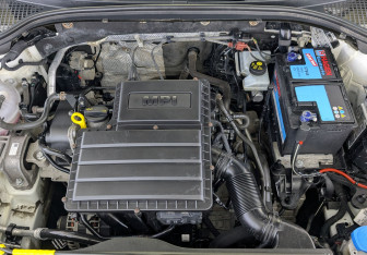 Подержанный автомобиль Skoda Octavia Liftback 2019 года (9 фото)