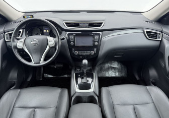 Подержанный автомобиль Nissan X-Trail 2018 года (13 фото)