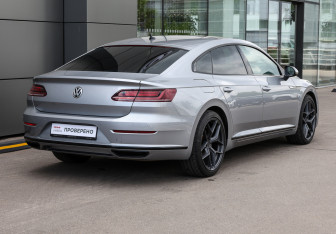 Подержанный автомобиль Volkswagen Arteon 2019 года (5 фото)