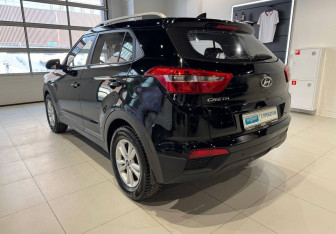 Подержанный автомобиль Hyundai Creta 2017 года (6 фото)