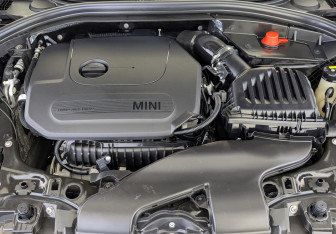 Подержанный автомобиль MINI Clubman Wagon 2019 года (9 фото)