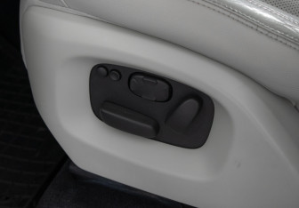 Подержанный автомобиль Land Rover Range Rover Sport 2014 года (15 фото)