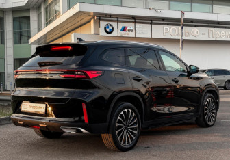 Подержанный автомобиль Exeed TXL 2022 года (5 фото)