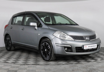 Подержанный автомобиль Nissan Tiida Hatchback 2008 года (3 фото)