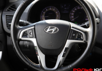 Подержанный автомобиль Hyundai Solaris Sedan 2012 года (12 фото)