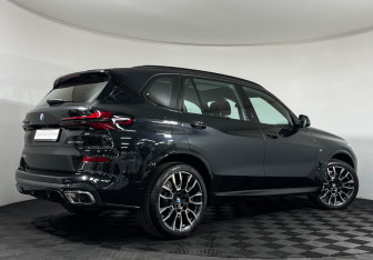 Новый BMW X5 2025 (2 фото)