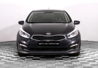 Подержанный автомобиль Kia Ceed Hatchback 2015 года (2 фото)